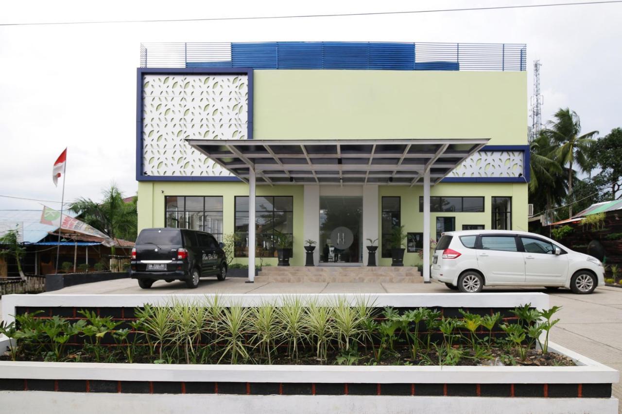 Airy Syariah Mistar Cokrokusumo 29A Banjarbaru Экстерьер фото